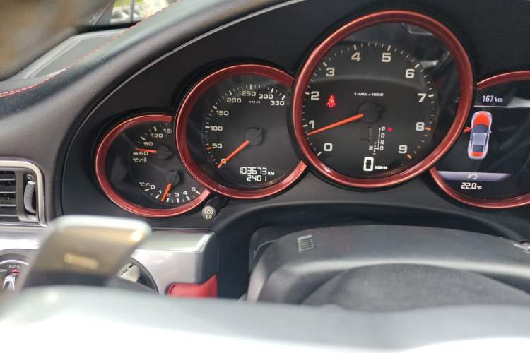 Used Porsche 911 2015 Carrera 3.4L Style Edition Odometer Close Up
