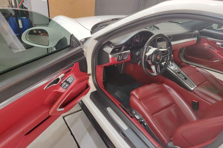 Used Porsche 911 2015 Carrera 3.4L Style Edition Driver Seat