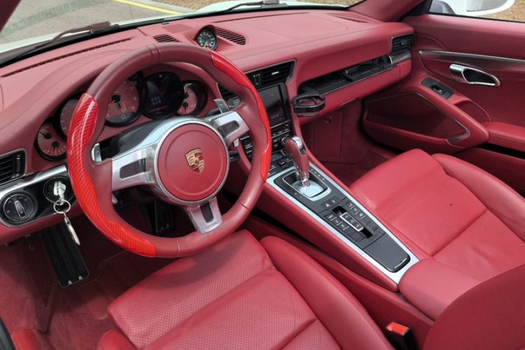 Used Porsche 911 2015 Carrera Cabriolet GTS 3.8L Interior 4