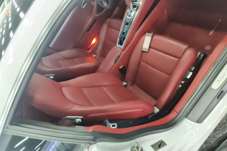 Used Porsche 911 2015 Carrera 3.4L Style Edition Right Front Seat