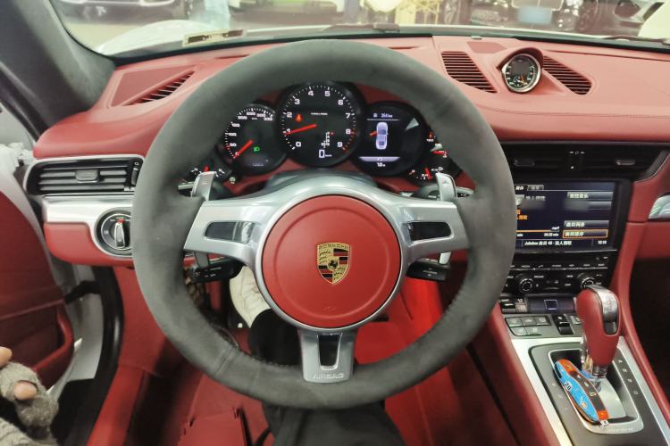 Used Porsche 911 2015 Carrera 3.4L Style Edition Steering Wheel