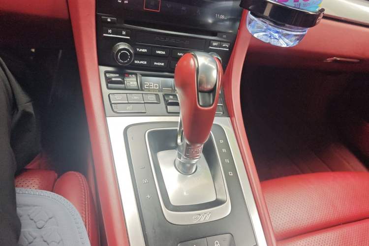 Used Porsche 911 2016 Carrera 3.0T Gear Lever