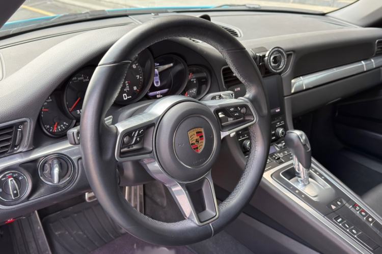 Used Porsche 911 2016 Carrera 3.0T Interior 1