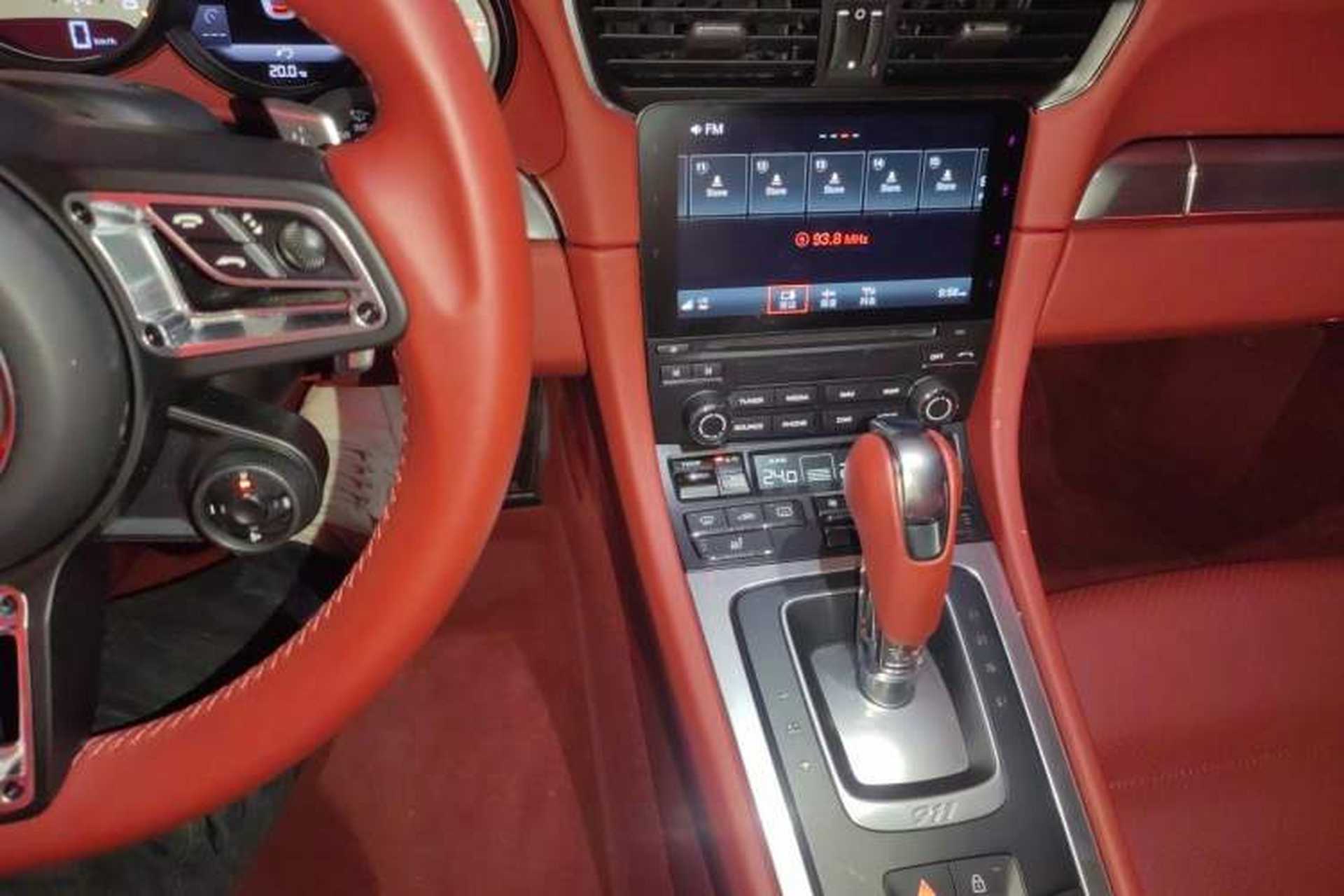 Used Porsche 911 2016 Carrera 4 3.0T Audio And AC Panel