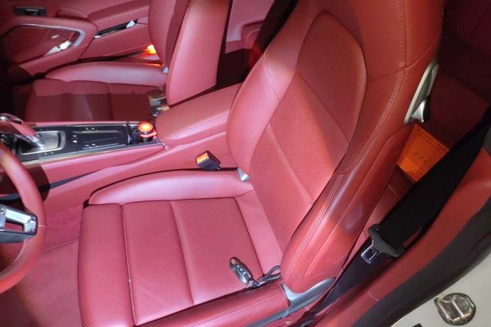 Used Porsche 911 2016 Carrera 4 3.0T Left Front Seat