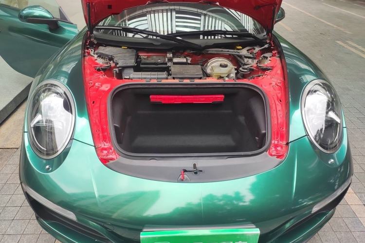 Used Porsche 911 2016 Carrera S 3.0T Engine Bay