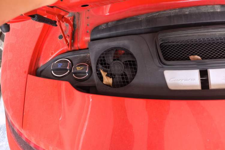 Used Porsche 911 2016 Carrera 3.0T Engine Bay Right