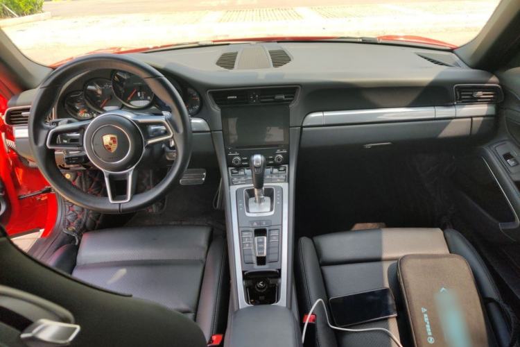 Used Porsche 911 2016 Carrera 3.0T Center Console