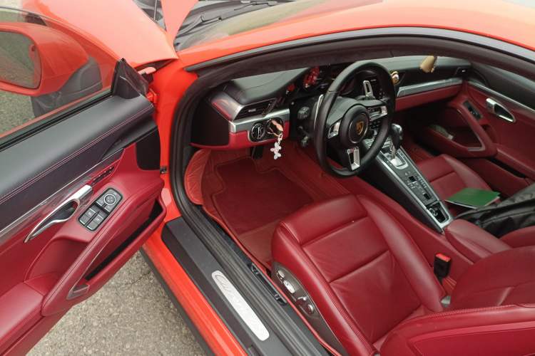 Used Porsche 911 2016 Carrera 4S 3.0T Driver Seat