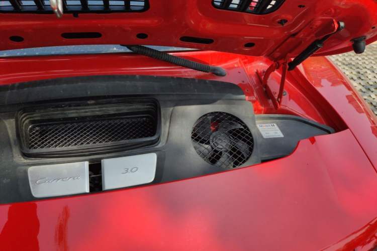 Used Porsche 911 2016 Carrera 3.0T Engine Bay Left