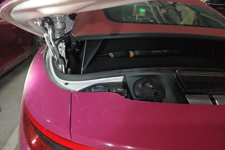 Used Porsche 911 2016 Carrera Cabriolet 3.0T Engine Bay Right