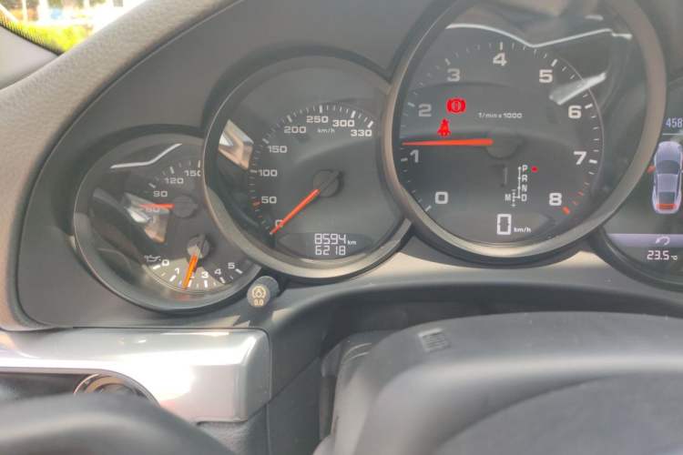 Used Porsche 911 2016 Carrera 3.0T Odometer Close Up