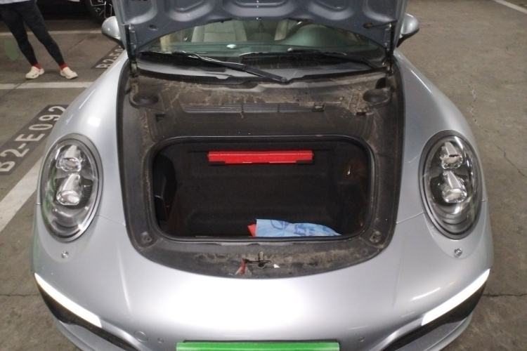 Used Porsche 911 2016 Carrera 3.0T Engine Bay