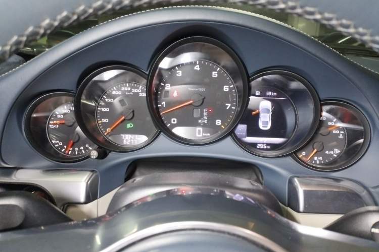 Used Porsche 911 2016 Carrera 3.0T Instrument Cluster