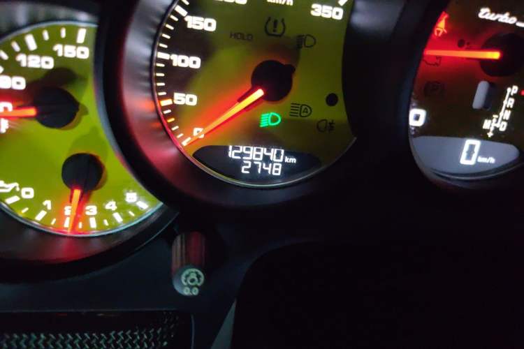 Used Porsche 911 2016 Turbo S 3.8T Odometer Close Up