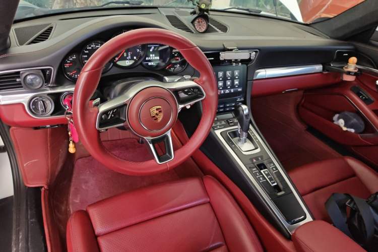 Used Porsche 911 2016 Carrera 3.0T Center Console