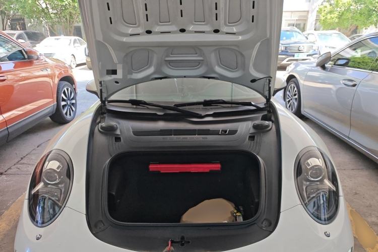 Used Porsche 911 2016 Carrera 3.0T Engine Bay