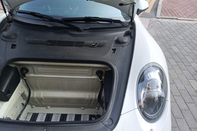 Used Porsche 911 2016 Carrera 3.0T Engine Bay Left