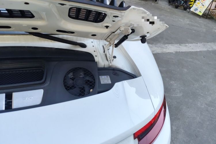 Used Porsche 911 2016 Carrera 3.0T Engine Bay Right