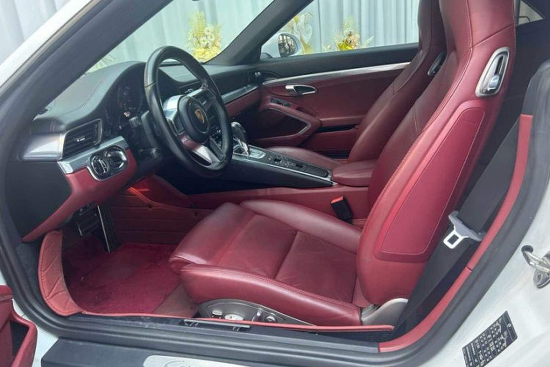 Used Porsche 911 2016 Carrera Cabriolet 3.0T Interior 2