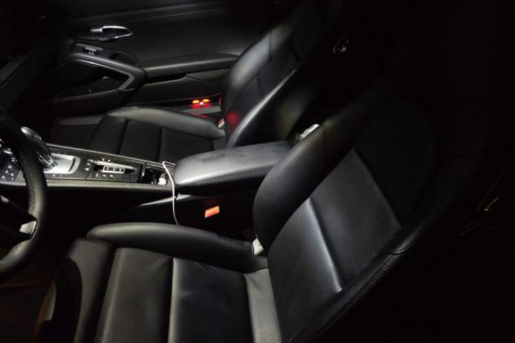 Used Porsche 911 2016 Carrera Cabriolet 3.0T Left Front Seat