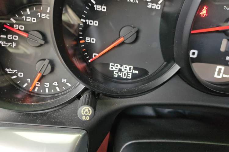 Used Porsche 911 2016 Carrera 3.0T Odometer Close Up