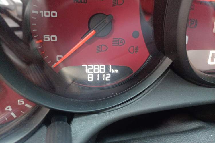 Used Porsche 911 2016 Carrera 3.0T Odometer Close Up