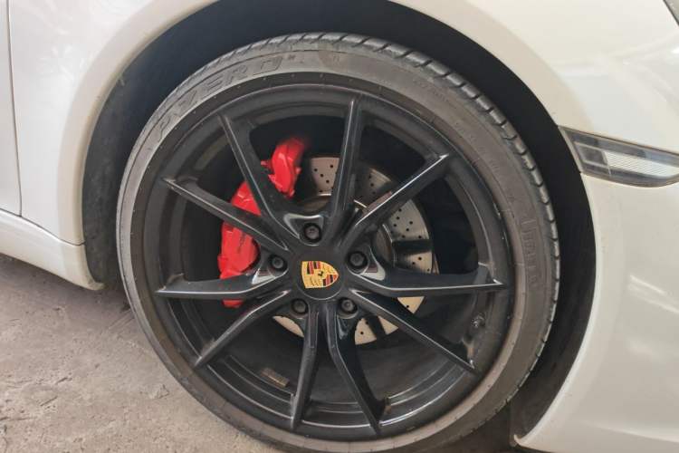 Used Porsche 911 2016 Carrera 3.0T Right Front Wheel Hub