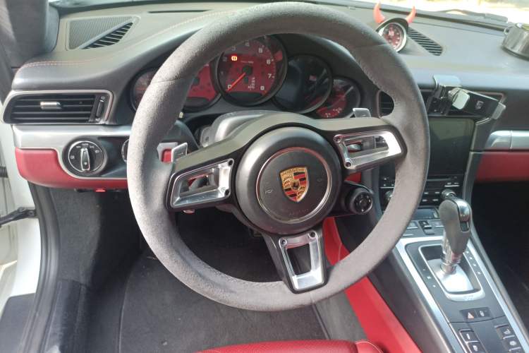 Used Porsche 911 2016 Carrera 3.0T Steering Wheel