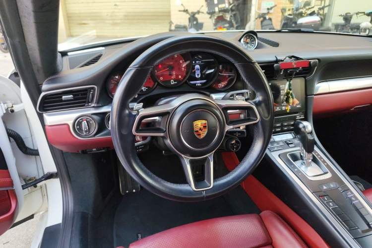 Used Porsche 911 2016 Carrera 3.0T Steering Wheel