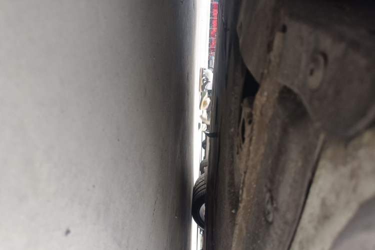 Used Porsche 911  Chassis Front Left