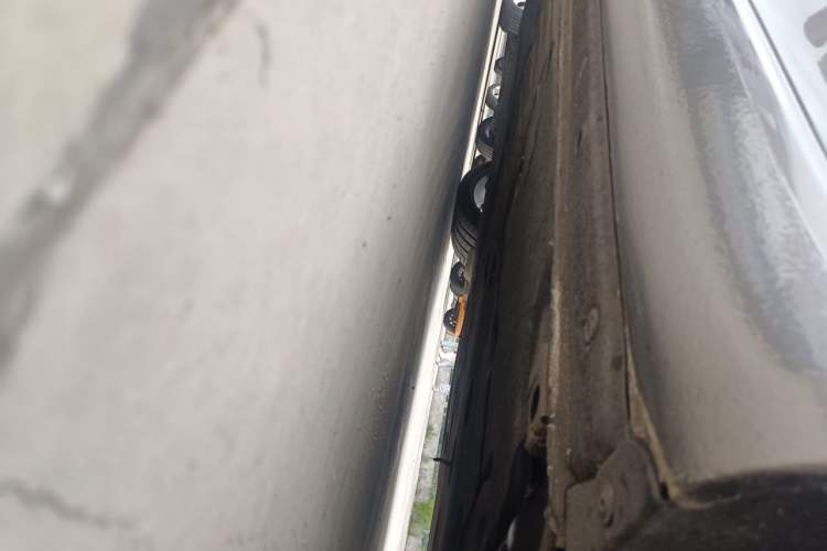 Used Porsche 911  Chassis Front Right