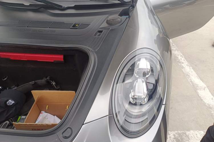 Used Porsche 911  Engine Bay Left