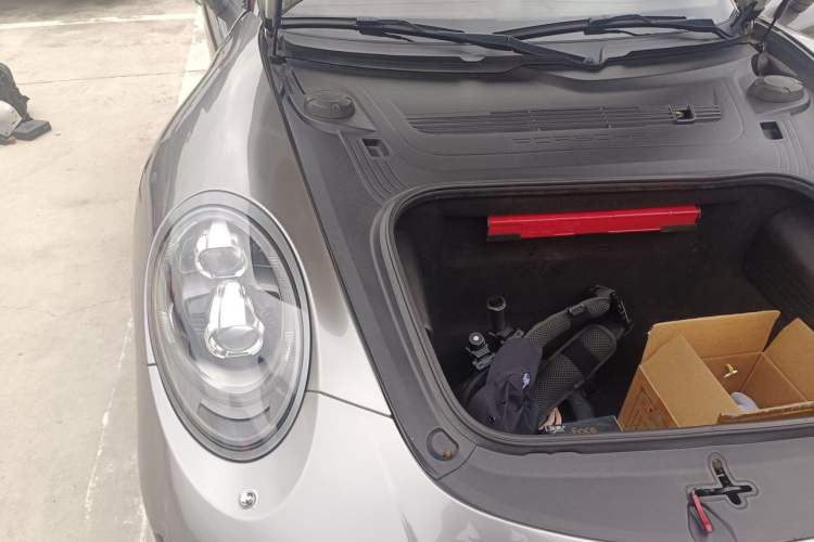 Used Porsche 911  Engine Bay Right