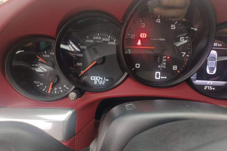 Used Porsche 911  Odometer Close Up
