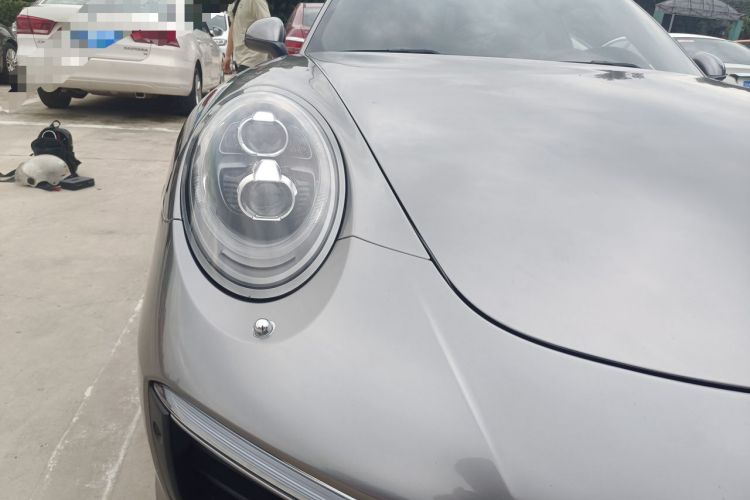 Used Porsche 911  Right Front Headlight