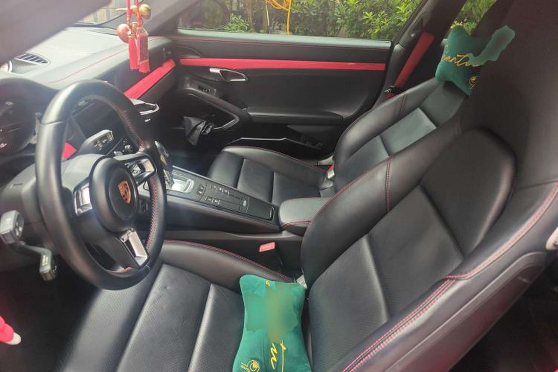 Used Porsche 911  Left Front Seat