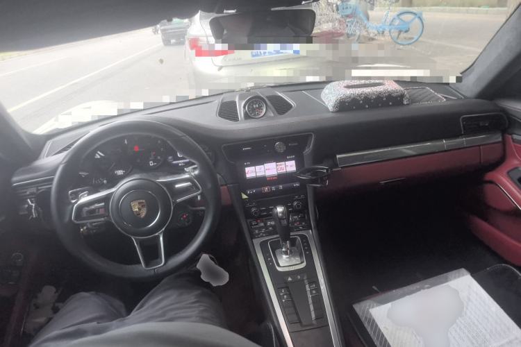 Used Porsche 911  Center Console