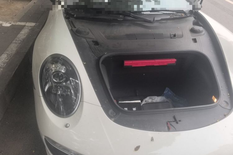 Used Porsche 911  Engine Bay Right