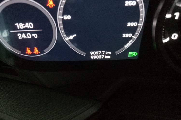 Used Porsche 911 2019 Carrera S 3.0T Odometer Close Up