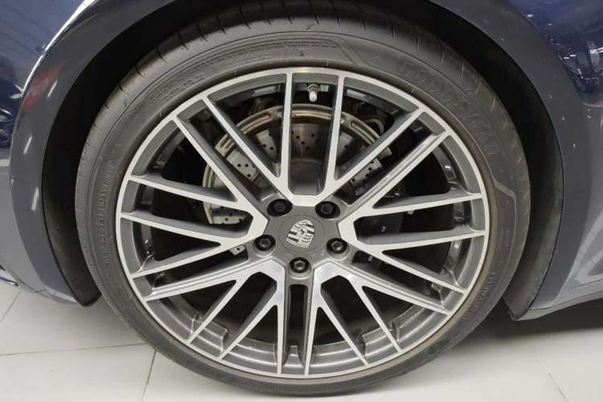 Used Porsche 911 2020 Carrera 3.0T Exterior 3