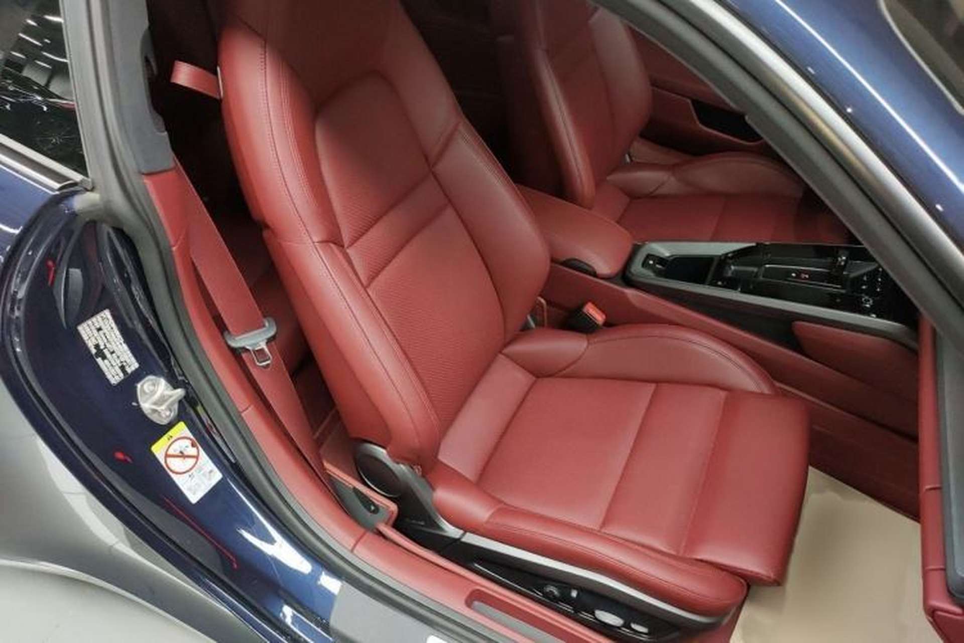 Used Porsche 911 2020 Carrera 3.0T Interior 10