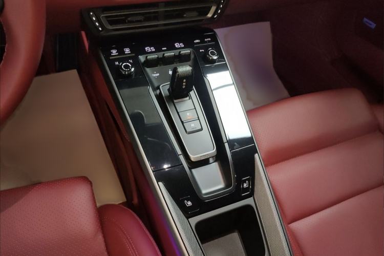 Used Porsche 911 2020 Carrera 3.0T Interior 5