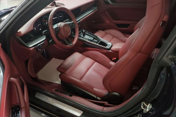 Used Porsche 911 2020 Carrera 3.0T Interior 7