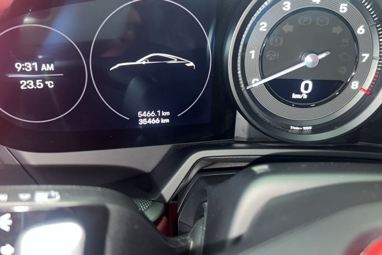 Used Porsche 911 2020 Carrera 3.0T Odometer Close Up