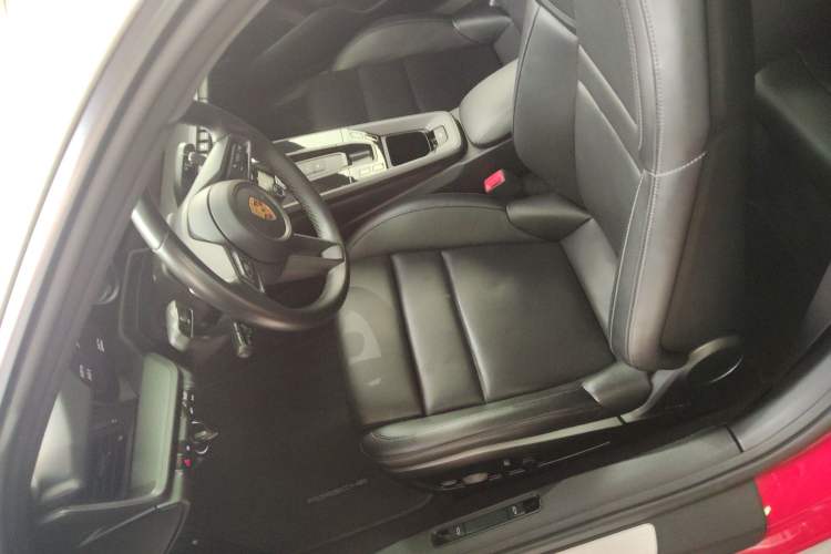 Used Porsche 911 2020 Carrera 4 3.0T Left Front Seat