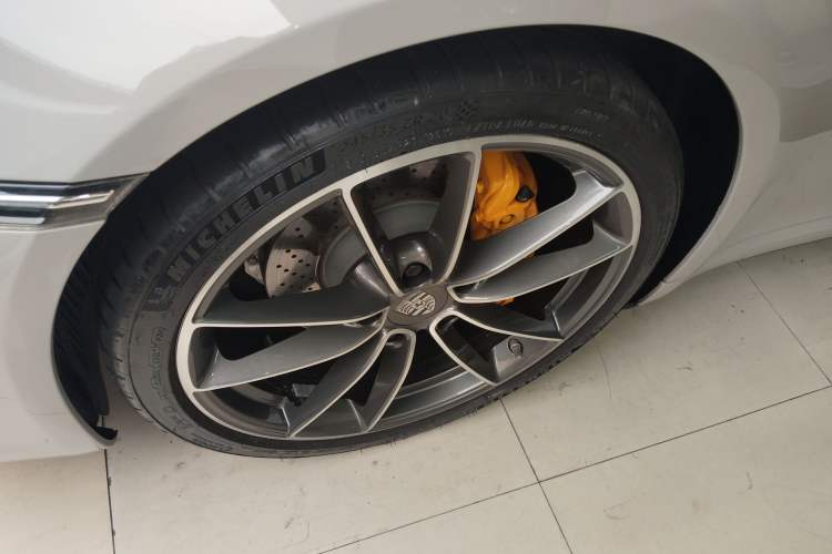Used Porsche 911 2020 Carrera 4 3.0T Left Front Wheel Hub