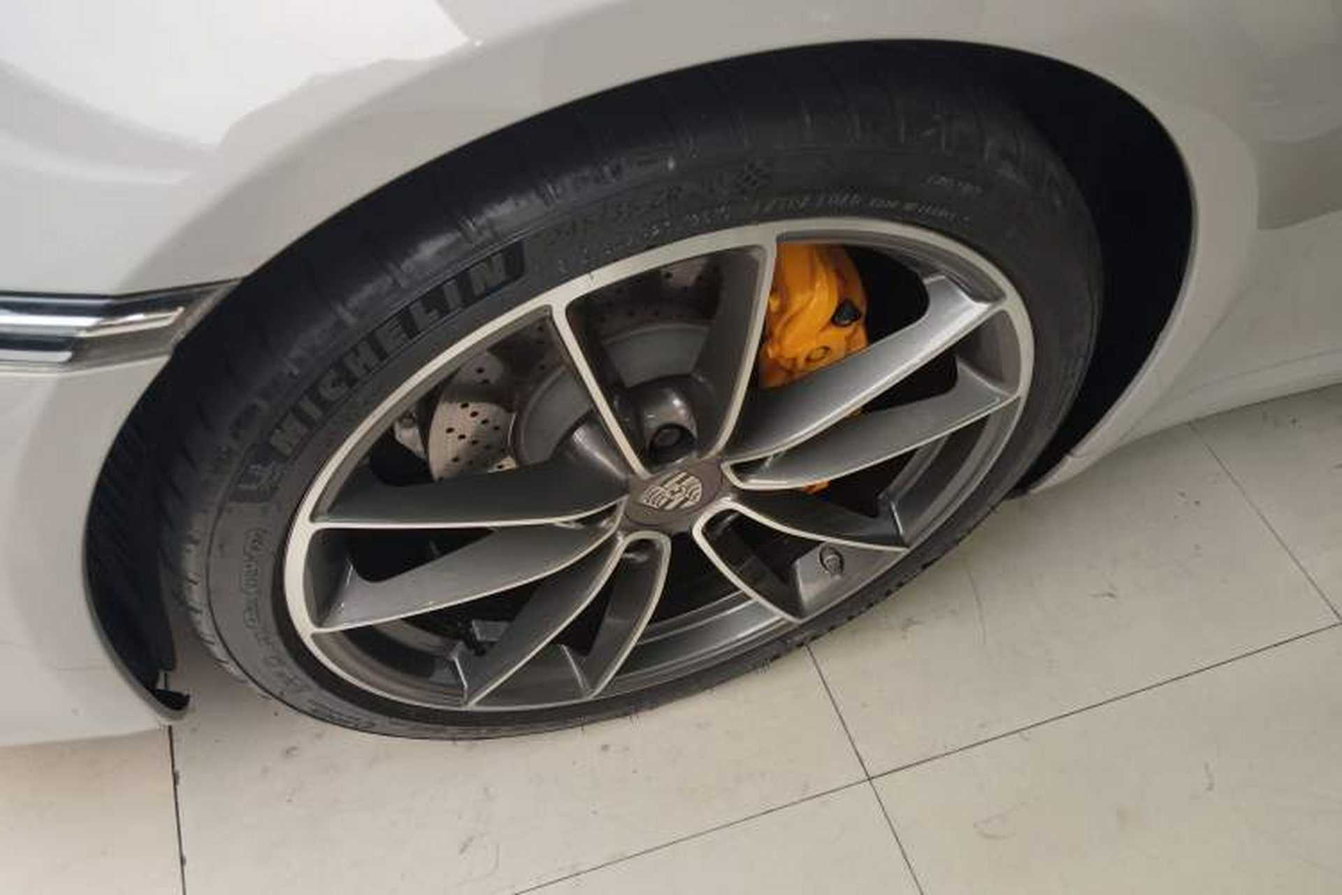 Used Porsche 911 2020 Carrera 4 3.0T Left Front Wheel Hub