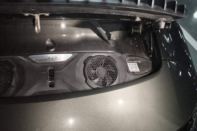 Used Porsche 911 2020 Carrera 4 3.0T Engine Bay Left