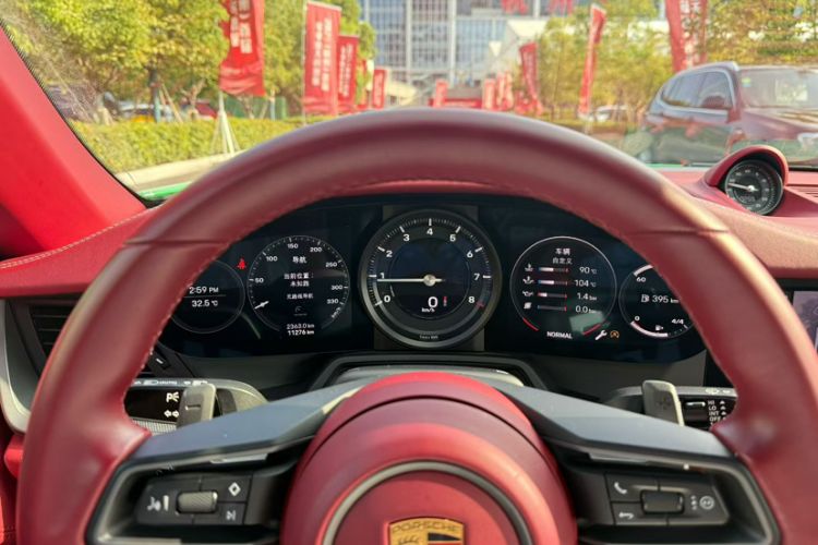 Used Porsche 911 2020 Carrera Cabriolet 3.0T Interior 2